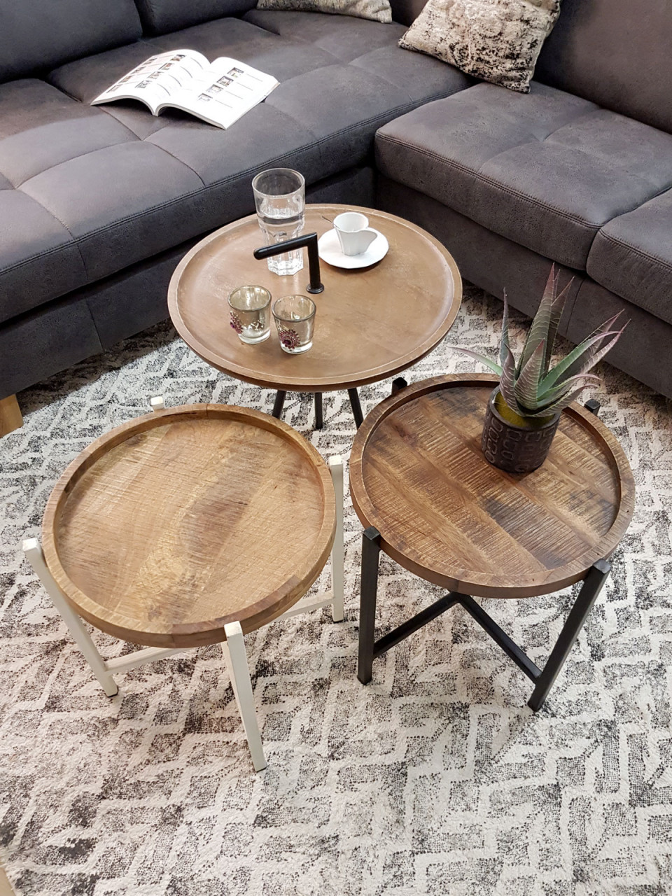Side table Ø 46 x H 45 cm, coffee/living room table, round, Omaha, metal frame in antique silver/black - Image 8