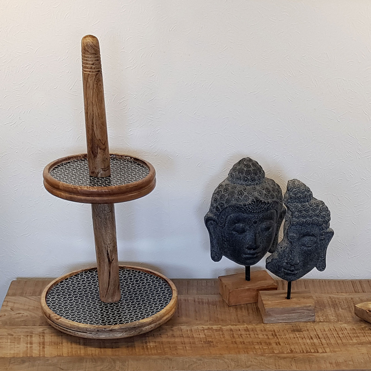 Two-tier stand Ø 30 cm, mango wood with ceramic decor, food-safe - Image 3