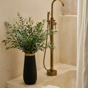 The Sneaky Vase - Black Natural - L