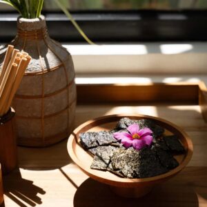 The Teak Root Cake Dish - Small