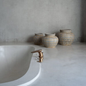 The Belly Vase - Natural Concrete - M